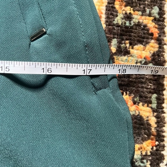 H&M High Waist Shorts - Picture 7 of 7